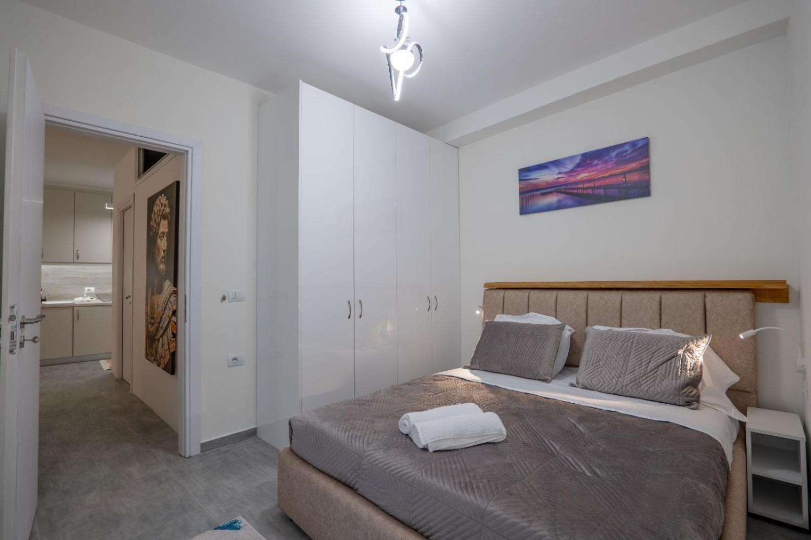 Esel Apartments Sarandë Exterior foto